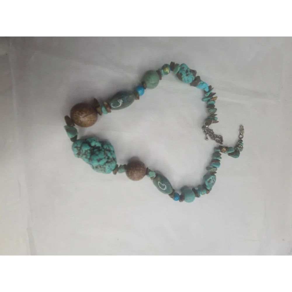Vintage Turquoise & Wood Bead Necklace 18